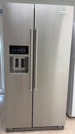Counter Depth Refrigerator