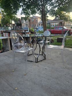 4 chairs & table