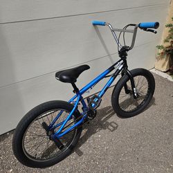 GT Kids 20" Vertigo BMX Bike
