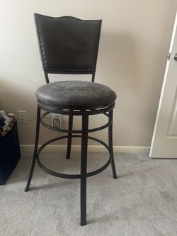 Bar stool