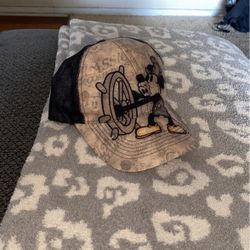 DISNEYLAND VINTAGE MICKEY STRAPBACK HAT