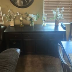 Credenza - Wine Holder 