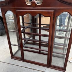 China Cabinet Top
