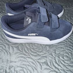 Kids New Puma Tennis Shoe Sz. 3 
