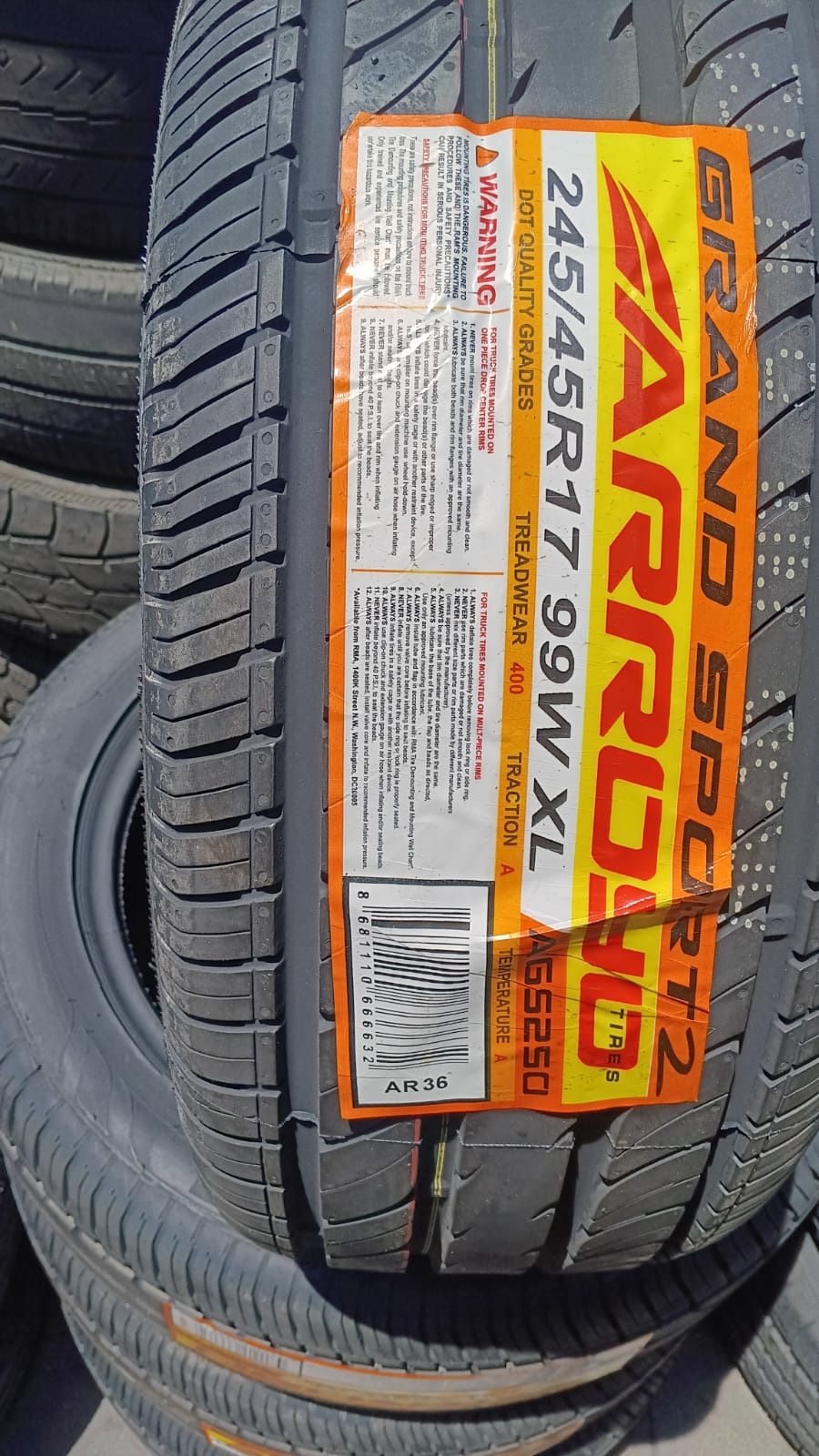 Arroyo 245/45/17