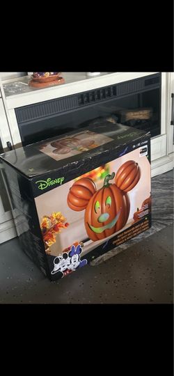 Disney Halloween Decot