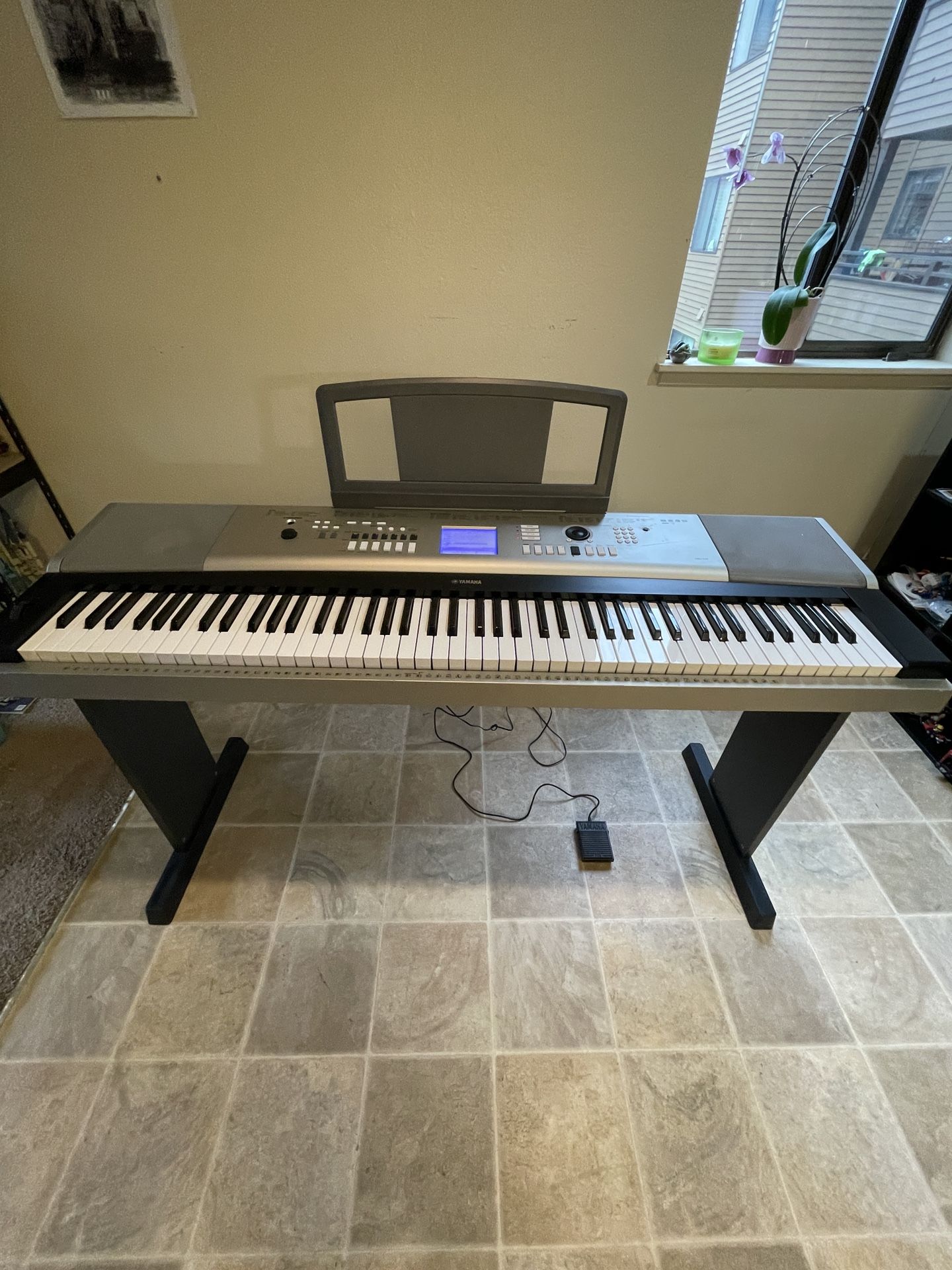 Yamaha YPG 535 Full Size Piano/Keyboard.