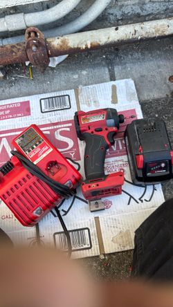 Milwaukee. Impact Driver M18