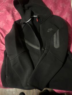 Black nike tech boys xl