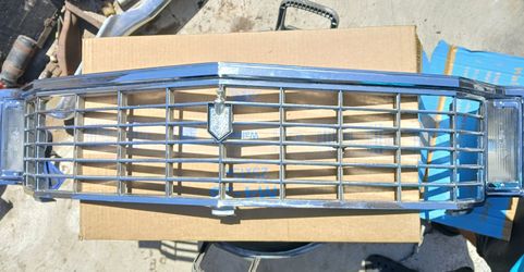 1972 Monte Carlo Front Grille