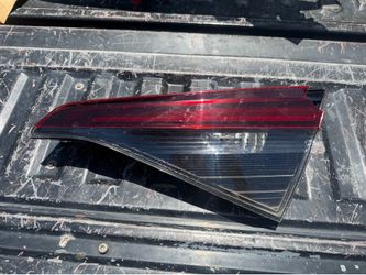 2025 civic trunk light
