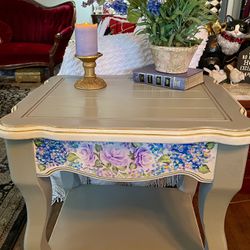 Queen Anne style End Table.  