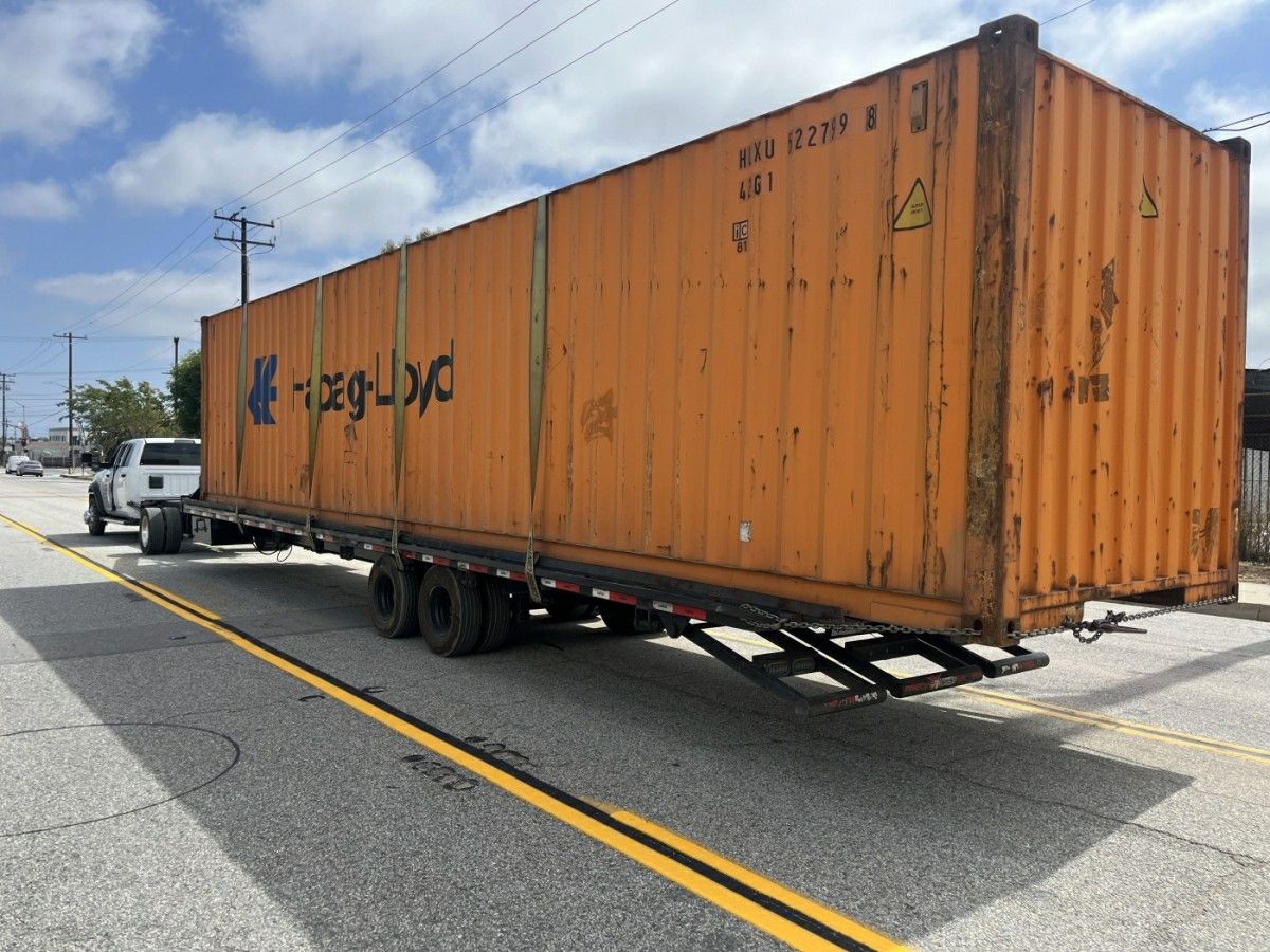 Ocean Containers 20 ft - 40 ft