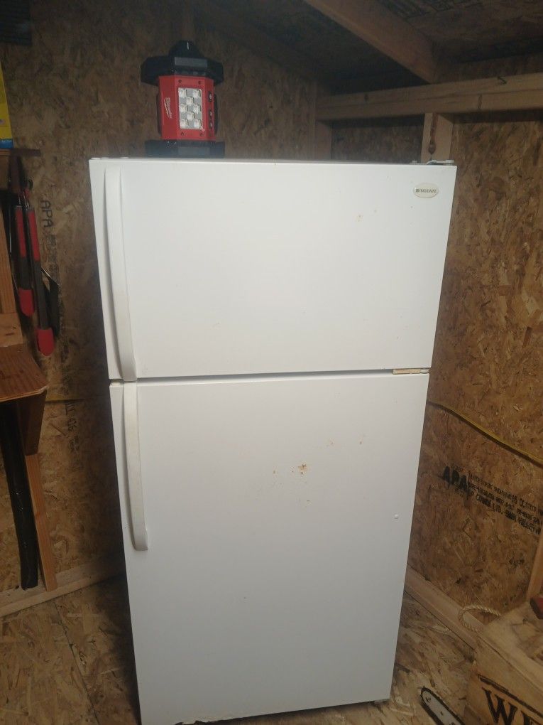Free working refrigerator.