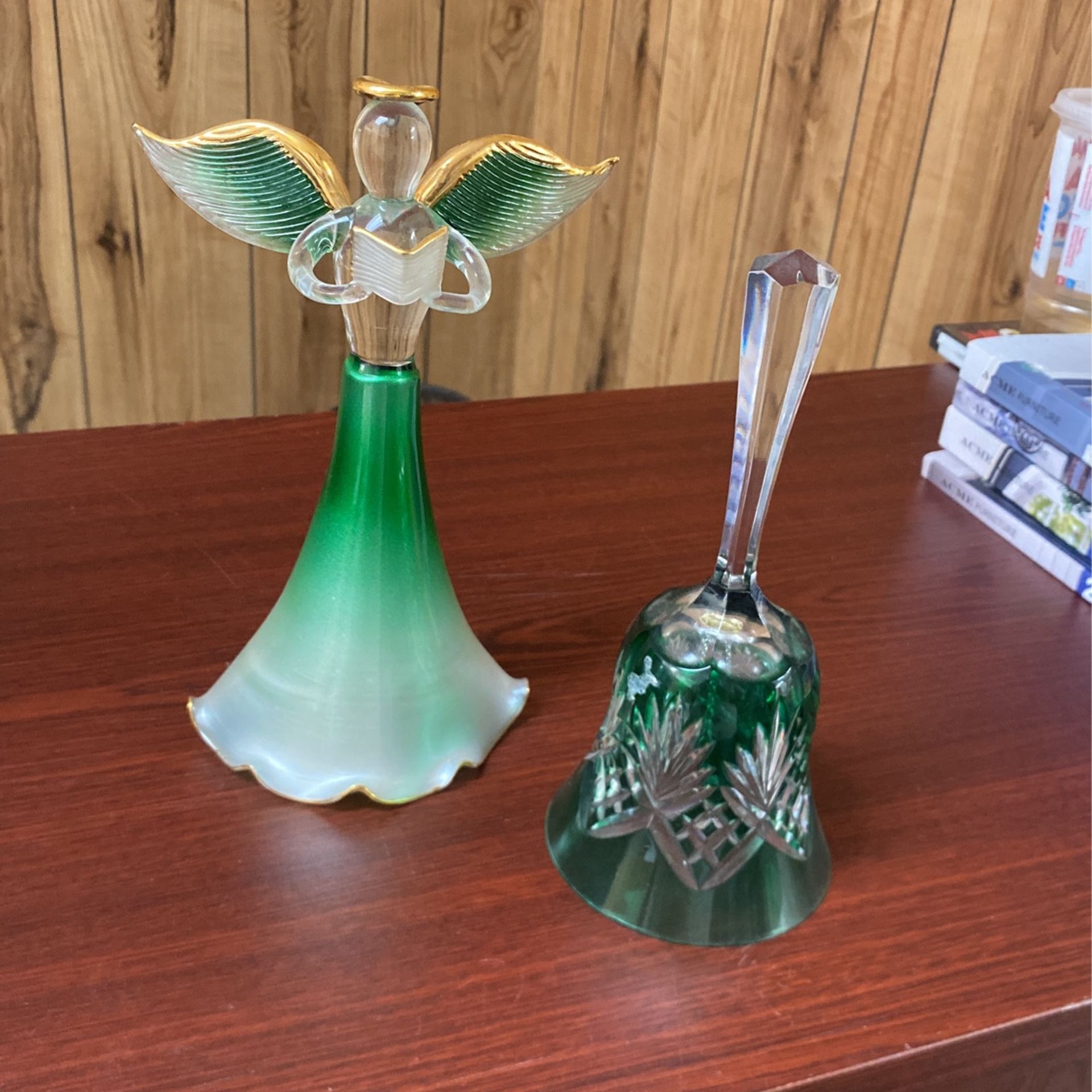 GLASS GREEN BELL WITH ANGEL 