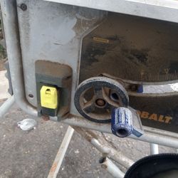 Kobalt Kt100152 Jobsite Table Saw As Is Works 