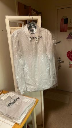 Vince White With Grey Stripe XL Long Sleve 