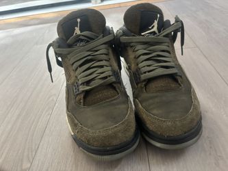 Jordan 4s