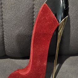 Carolina Herrera's Good Girl Velvet Fatale is a 2018 limited edition Eau de Parfum for women