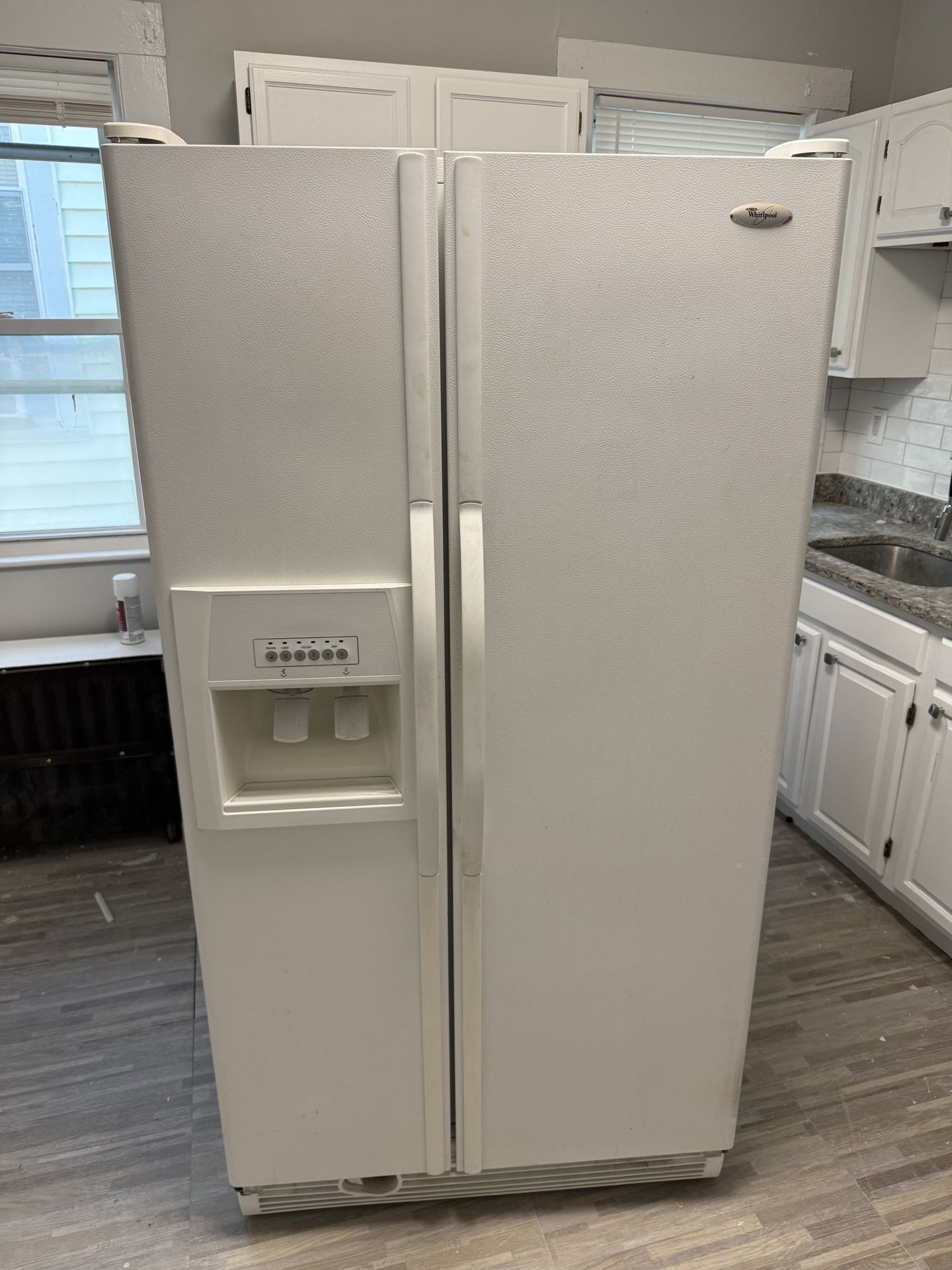 Whirlpool Side-by-Side Refrigerator with Ice & Water Dispenser – Great Condition!