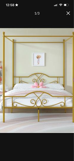 Queen Canopy Bed- Must go now!