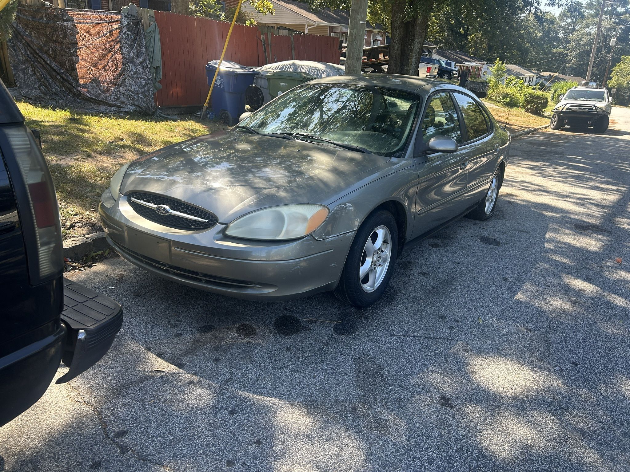 2003 Ford Taurus