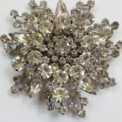 Large Vintage Rinestone Pin