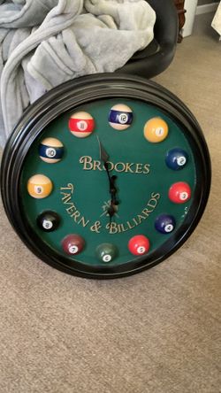 Tavern & Billiards Clock