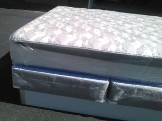 LIVING ROOM SET + KING SIZE MATTRESS SET $799