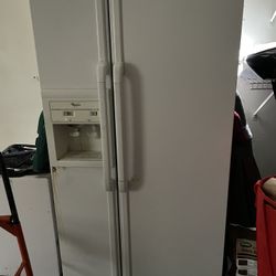 Whirlpool Side By Side Refrigerator /Freezer