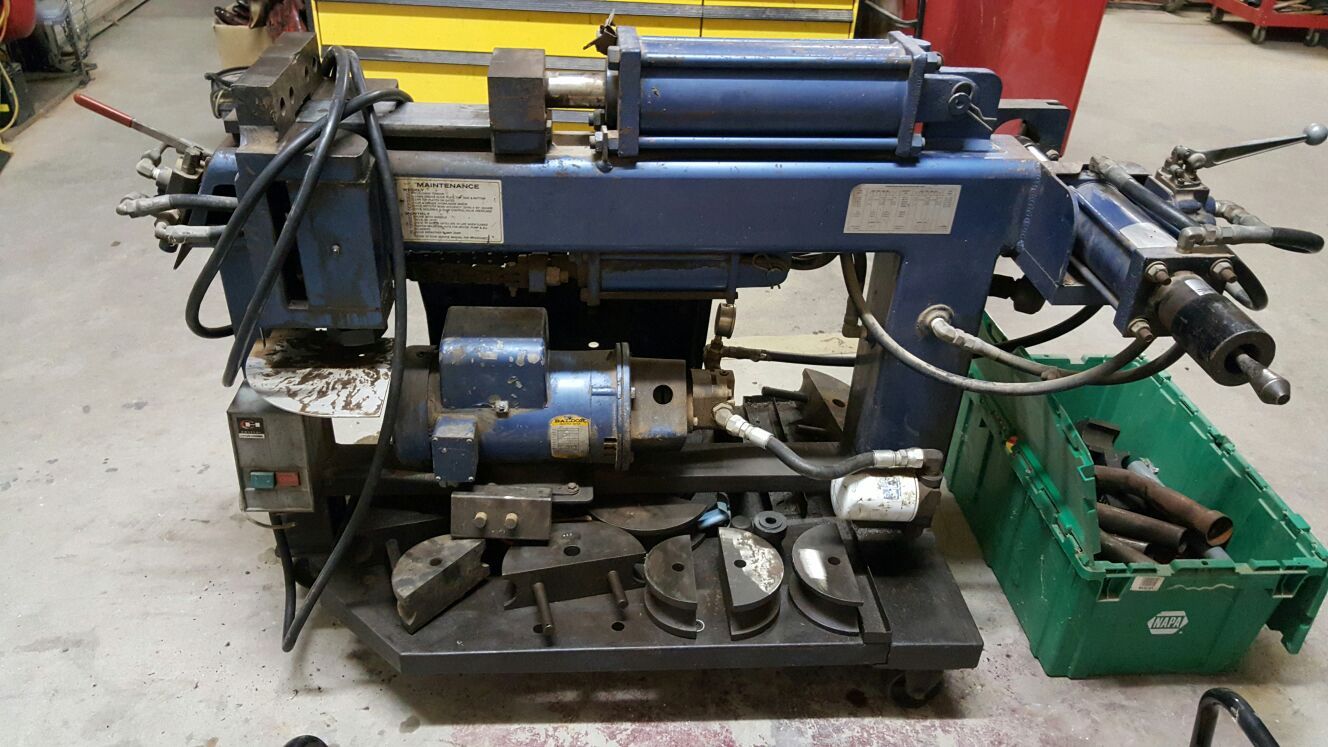Blue Boy Pipe and Tubing Bender w/dies for Sale in Coolidge, AZ OfferUp