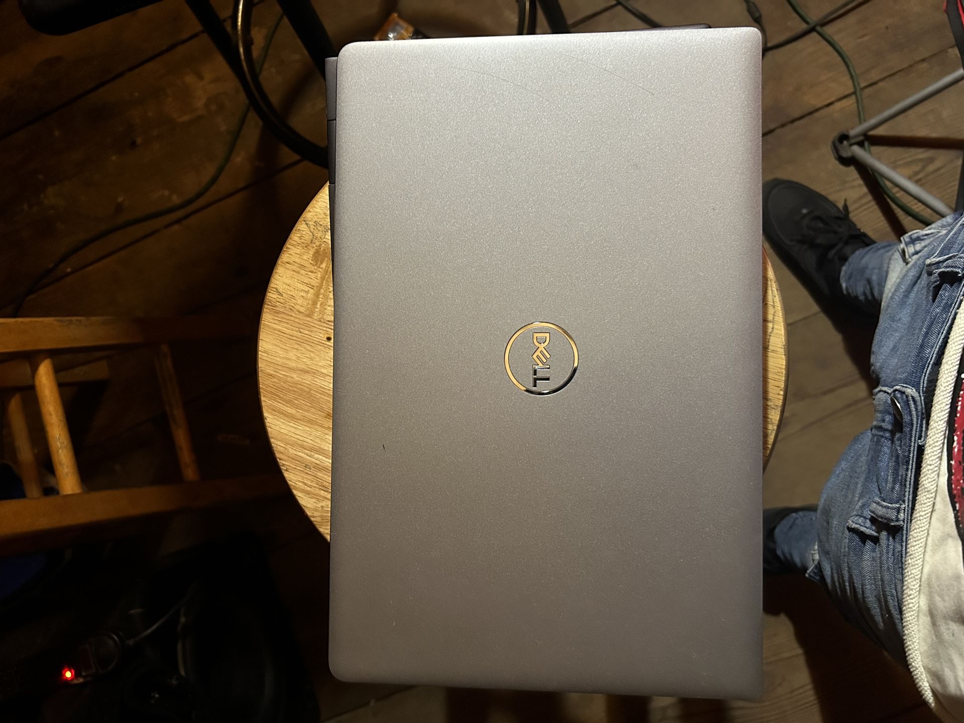 Latitude 5540 Bottom Door, Intel 13th Gen U-Series CPU, Intel Integrated Graphics