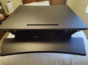 Adjustable Desk Riser