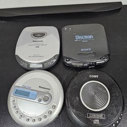 PORTABLE CD PLAYERS 