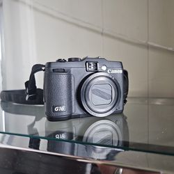 Canon Powershot G16 12.0 MP-Black (With Charger)
