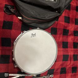 Pearl Snare Drum