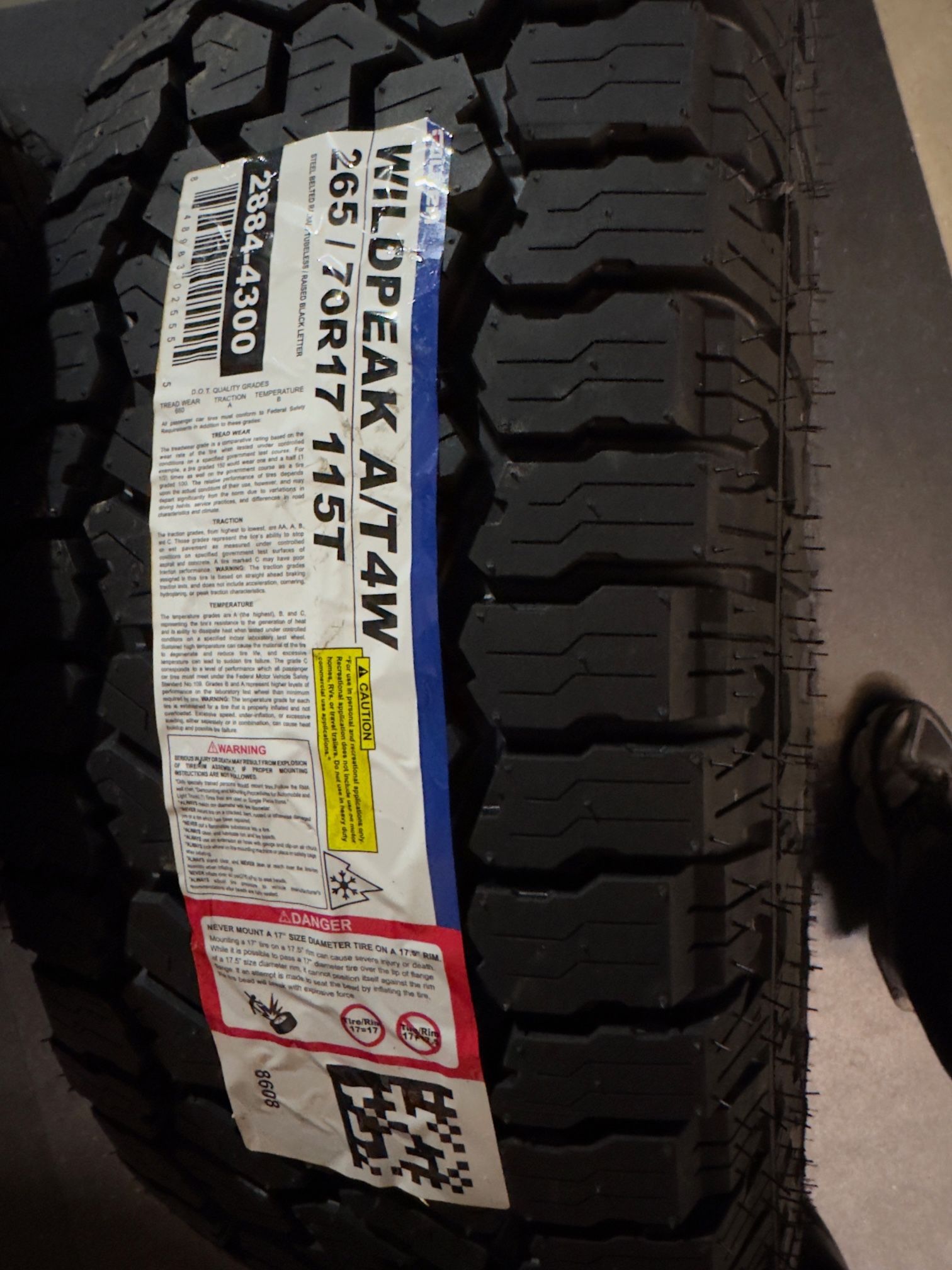 Falken WildPeaks 265/70/17