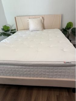 Queen bed
