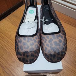 WOMENS LEOPARD PRINT MEL FLATS! SIZE 8.5! MEMORY FOAM! ULTIMATE COMFORT! BRAND NEW IN BOX! 