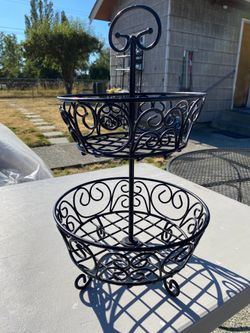 Princess House metal fruit basket