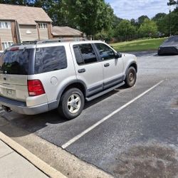 2003 Ford Explorer