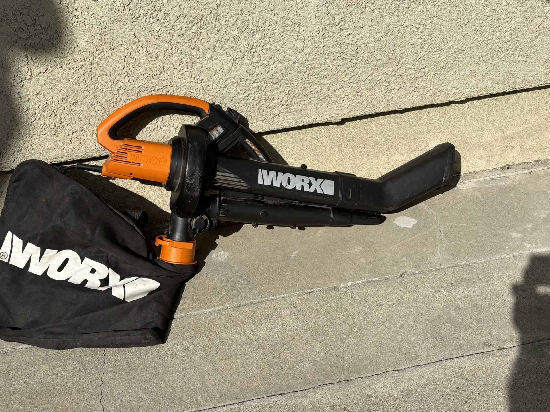 leaf blower and Vacuum From Worx