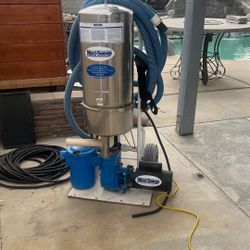 Pool Vacuum 