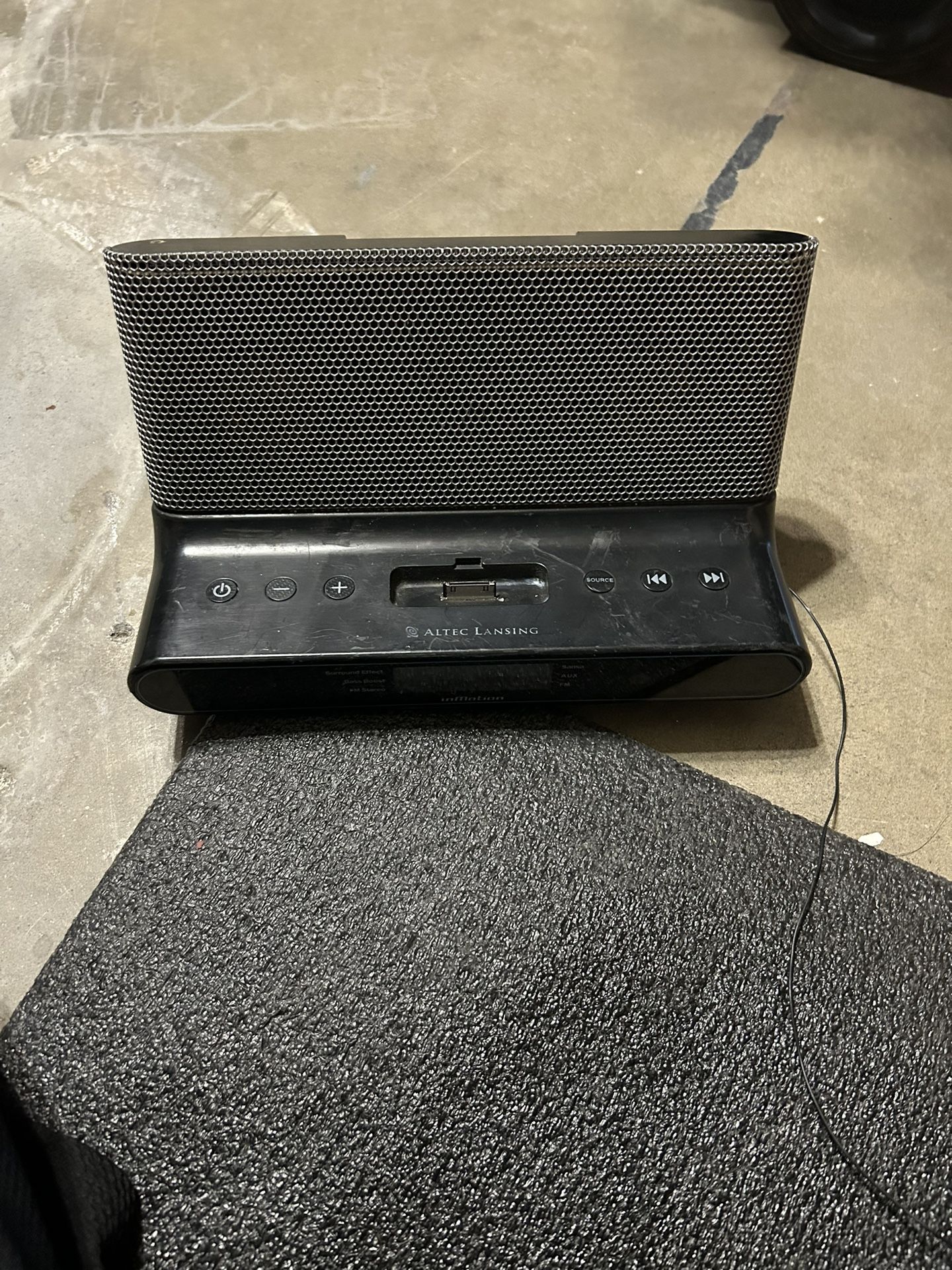 Radio, AM/FM