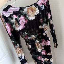 Velvet Flowers Dress With Open Back 