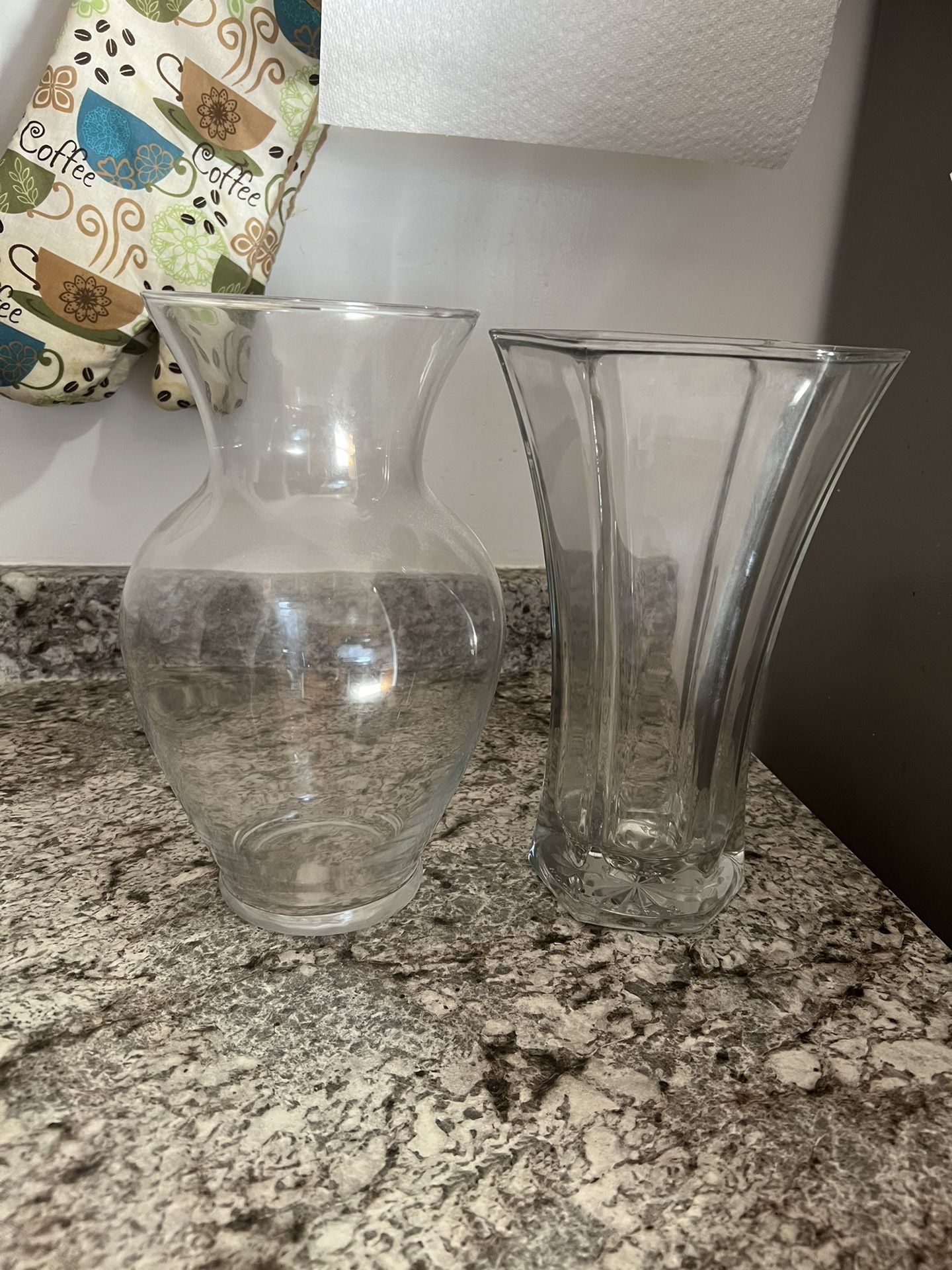 2 Flower Vases