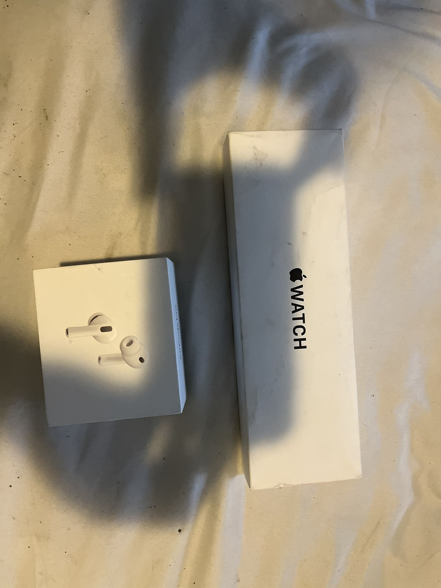 Airpod Pro 3 And Apple Watch Gen 2