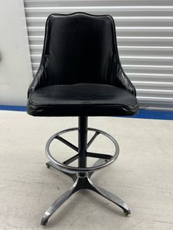 Vintage midcentury swivel chair