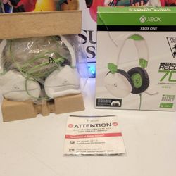 Like New Turtle Beach White Wired 3.5MM Ear Force Recon 70 Xbox Playstationw/ Mic Video Game Headset