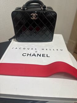 Chanel vanity purse for sale!!!!!!